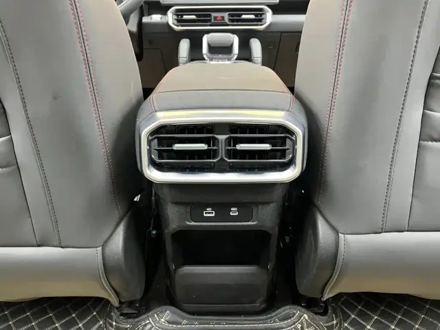 Jetour T2 — Фото автомобиля 28