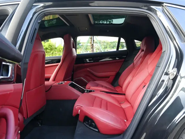 Porsche Panamera — Фото автомобиля 16