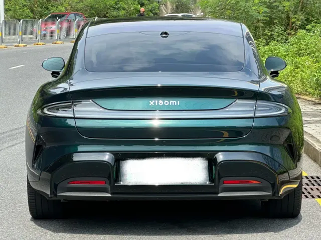 Xiaomi SU7 — Фото автомобиля 13