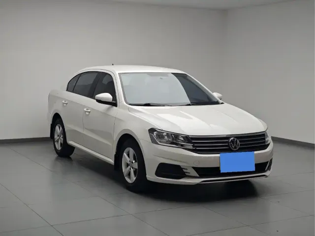 Volkswagen Lavida — Фото автомобиля 3