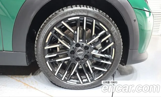 MINI Cooper 4th Gen — Фото автомобиля 6