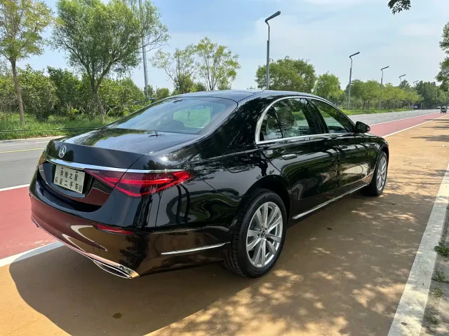 Mercedes-Benz S-Class — Фото автомобиля 17