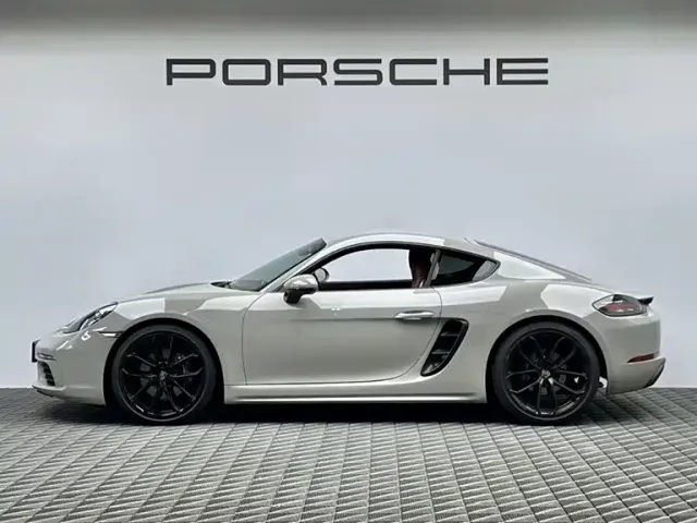 Porsche 718 — Фото автомобиля 6