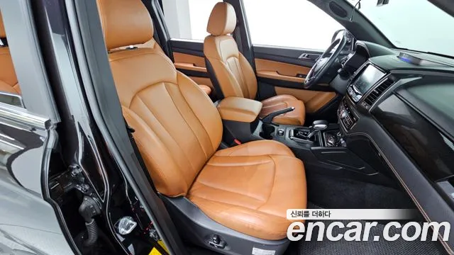 KG_Mobility_Ssangyong Rexton Новый Rexton Sport Khan Дизель 2.2 4WD — Фото автомобиля 26