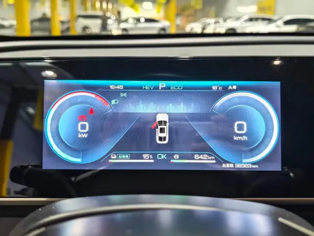 BYD Qin L — Фото автомобиля 7
