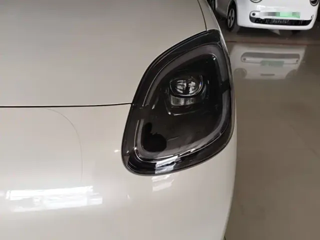 Wuling Hongguang Mini EV — Фото автомобиля 23