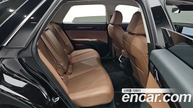 Hyundai Grandeur Grandeur (GN7) 2.5 Бензин 2WD — Фото автомобиля 11