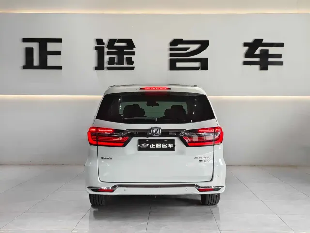 Honda Elysion — Фото автомобиля 5