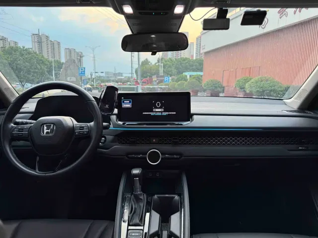 Honda Accord — Фото автомобиля 18