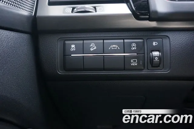 KG_Mobility_Ssangyong Rexton Новый Rexton Sport Дизель 2.2 4WD — Фото автомобиля 12