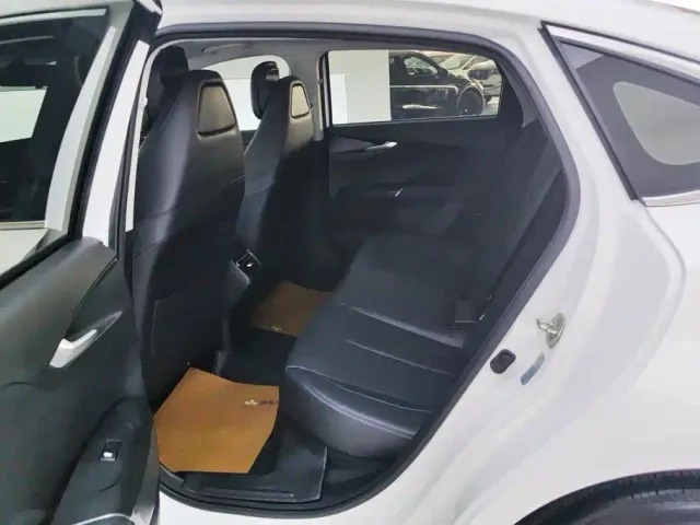 Changan Eado — Фото автомобиля 11