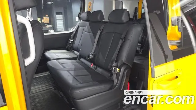 Hyundai Staria Staria L3.5 Школьный автобус — Фото автомобиля 10