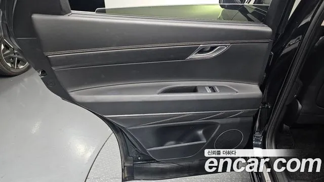 Genesis GV80 — Фото автомобиля 14