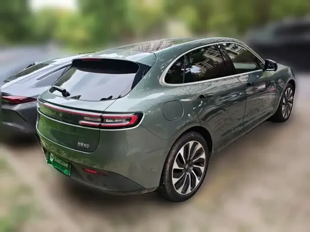 Aito M5 — Фото автомобиля 4