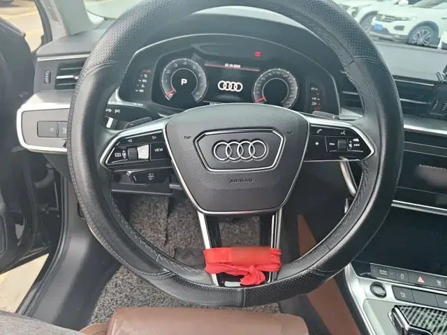 Audi A6L — Фото автомобиля 11