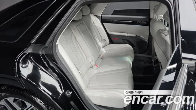 Hyundai Grandeur GN7 — Фото автомобиля 17
