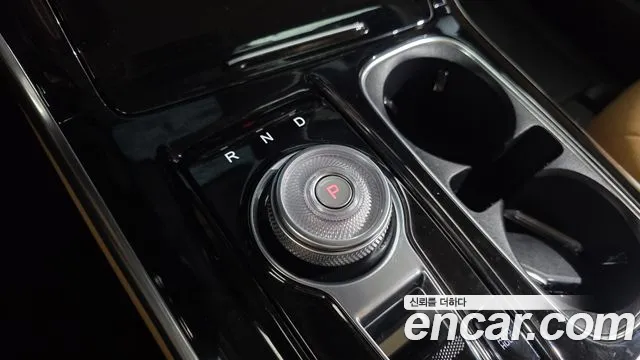 Kia Canival Carnival 4 поколение Дизель 9 мест Signature — Фото автомобиля 2