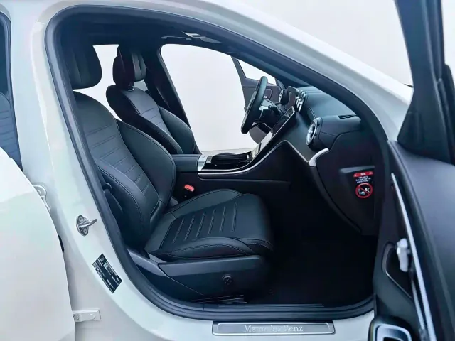 Mercedes-Benz C-Class — Фото автомобиля 6