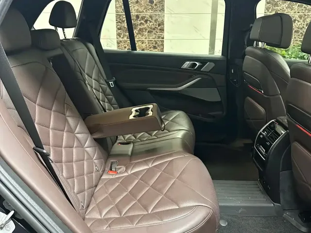 BMW BMW X5 2022 Facelift xDrive 40Li Premium M Sport Package — Фото автомобиля 13