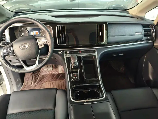 GAC Trumpchi M8 — Фото автомобиля 7