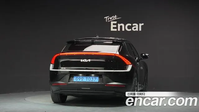 Kia EV6 — Фото автомобиля 3