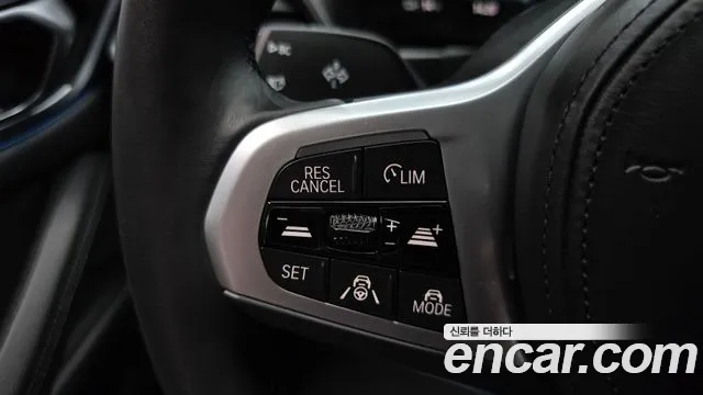 BMW i4 — Фото автомобиля 19