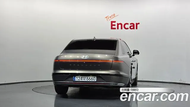 Hyundai Grandeur GN7 — Фото автомобиля 4