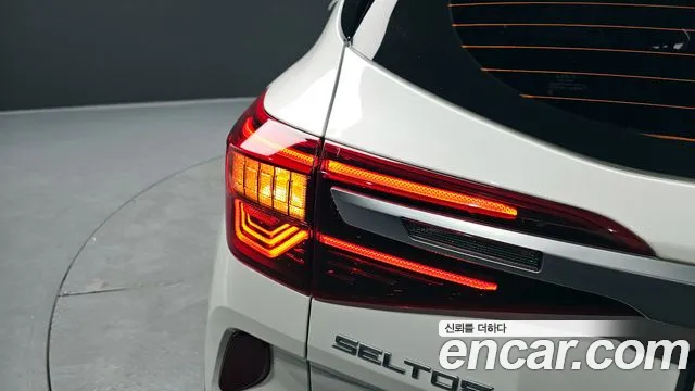 Kia Seltos — Фото автомобиля 23