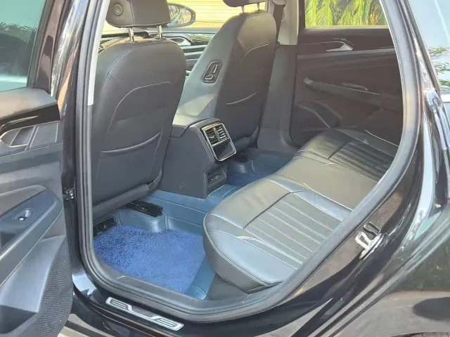 Volkswagen Passat — Фото автомобиля 8