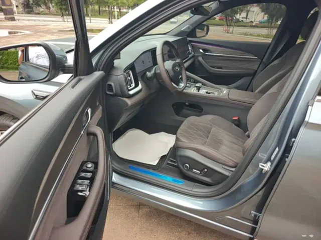 Geely Xingyue L — Фото автомобиля 15