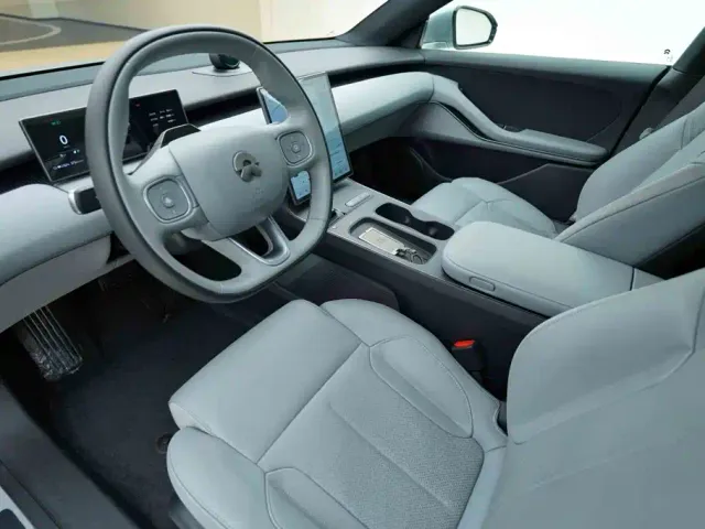 NIO NIO ET5T 2024 75kWh Touring — Фото автомобиля 9