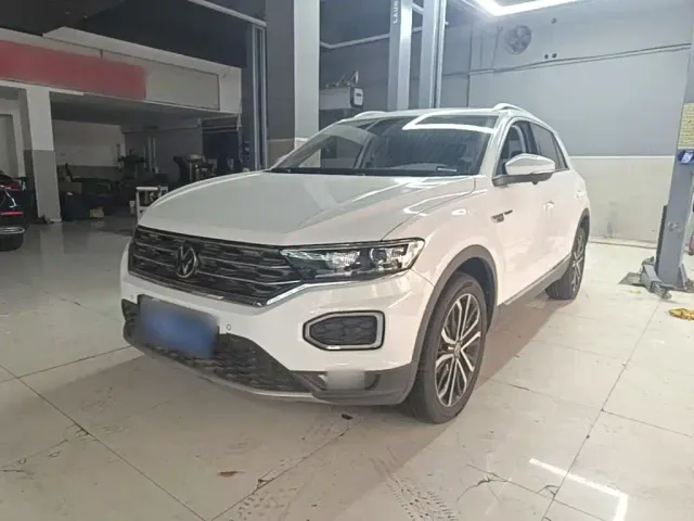 Фотография автомобиля — Volkswagen T-Roc