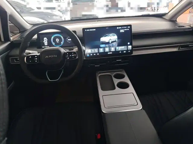 GAC Aion Y — Фото автомобиля 13