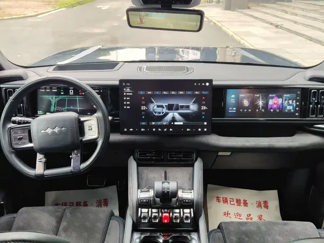 BYD FangChengBao Leopard 5 — Фото автомобиля 5