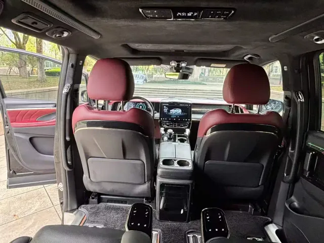 GAC Trumpchi M8 — Фото автомобиля 6