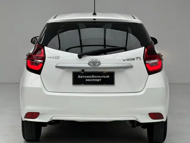 Toyota Vios FS — Фото автомобиля 12