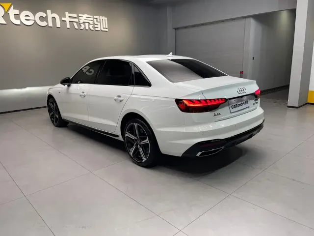 Audi A4L — Фото автомобиля 5