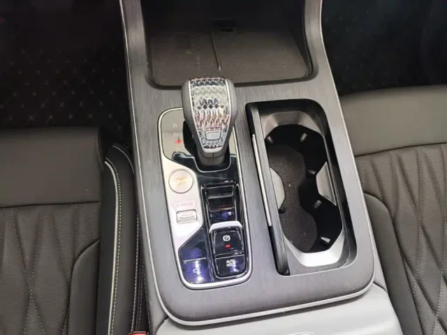 GAC Trumpchi GS8 — Фото автомобиля 13