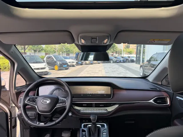 GAC Trumpchi M6 — Фото автомобиля 15