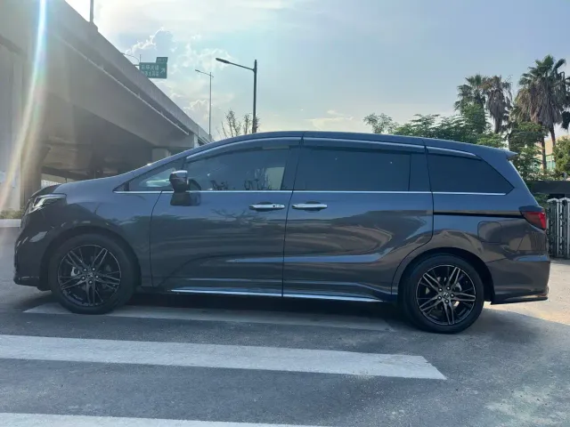 Honda Odyssey — Фото автомобиля 8