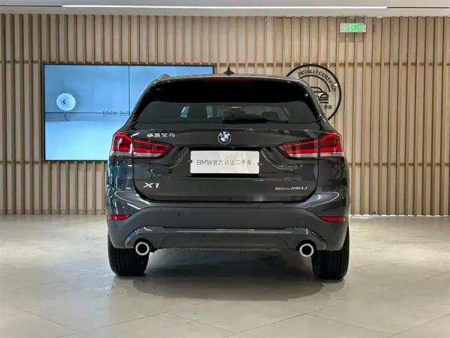 BMW X1 — Фото автомобиля 11