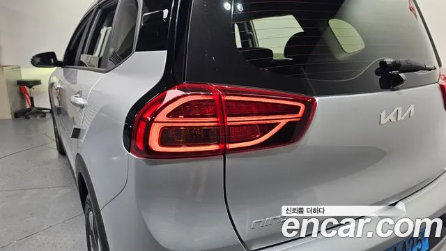 Kia Niro Niro Plus Earth — Фото автомобиля 23