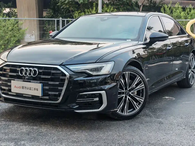 Фотография автомобиля — Audi A6L