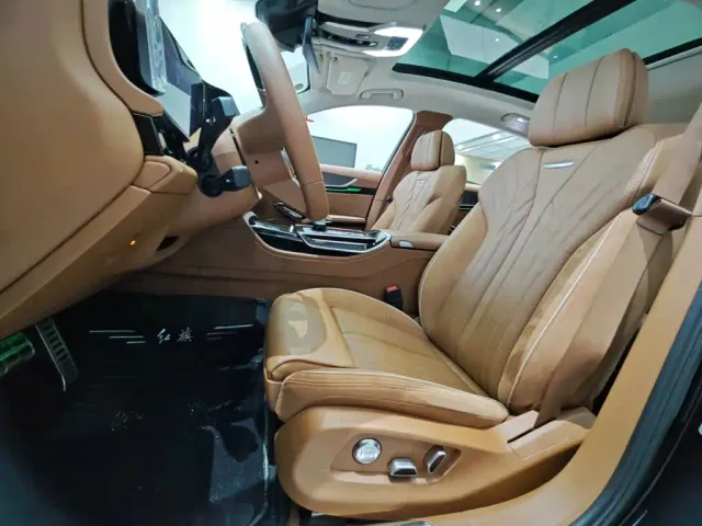 Hongqi H9 — Фото автомобиля 17
