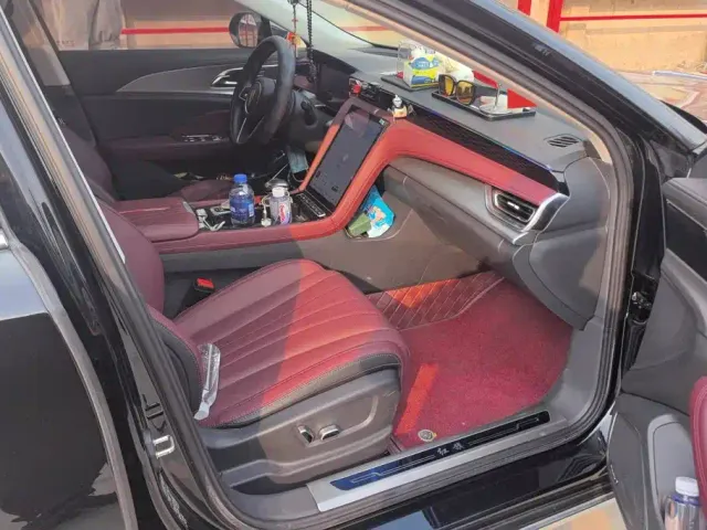 Hongqi H5 — Фото автомобиля 8