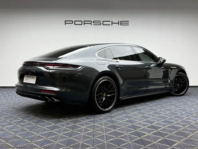 Porsche Panamera — Фото автомобиля 2