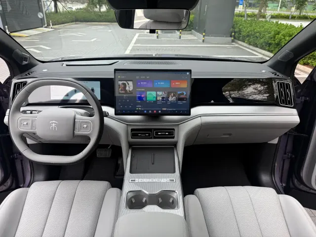 BYD Song Ultra — Фото автомобиля 11