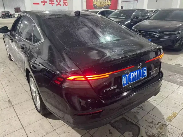 Honda Accord — Фото автомобиля 5