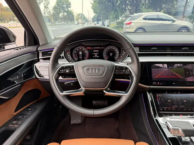 Audi A8 — Фото автомобиля 14