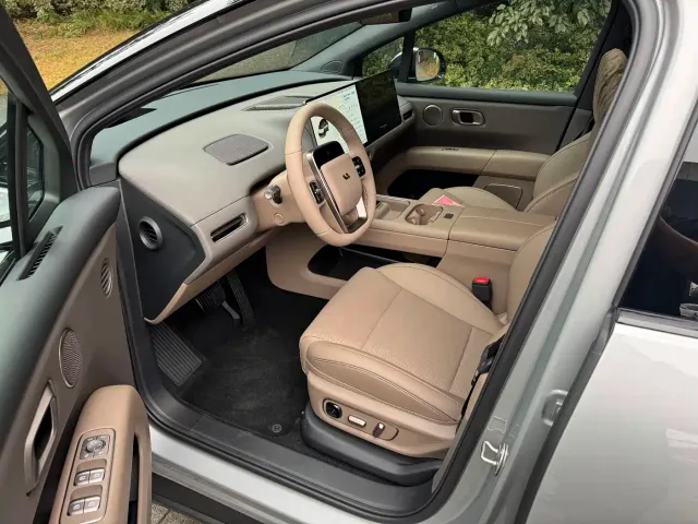 Li Auto i6 — Фото автомобиля 4